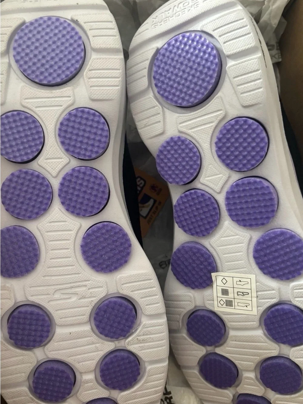 Skechers Women's Black and Lavender Slip-On Sneakers NWT and box